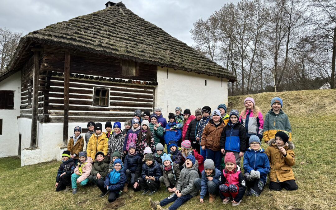 Děti si užily parádní “školandu”