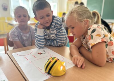 Žáčci 1. a 2. třídy si užili konec roku workshopem od Nadace O2