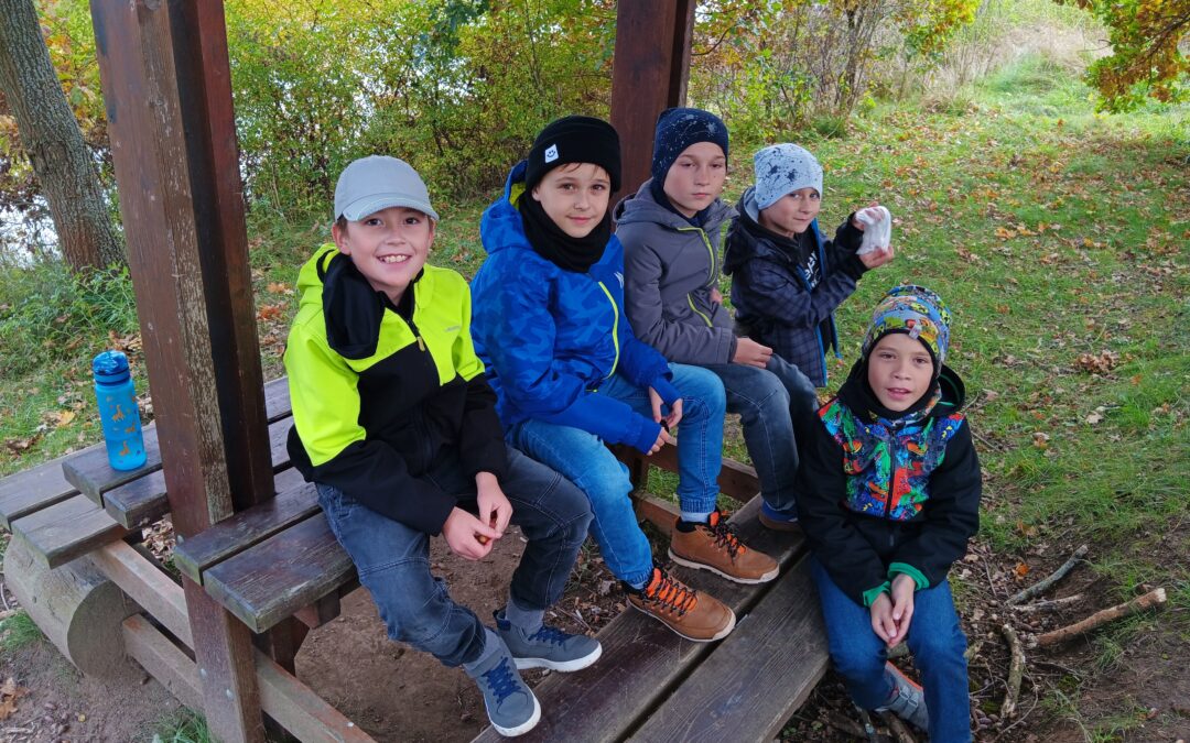 ŘÍJEN Ve DRUŽINĚ