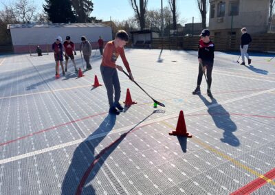 Odstartoval kroužek florbalu